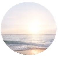 朝日が昇る海